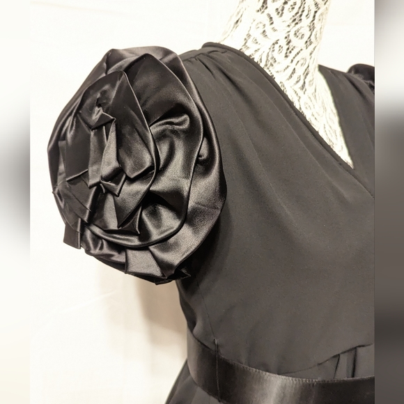 ILGWU MADE IN THE USA BLACK COCKTAIL DRESS! - Picture 4 of 6